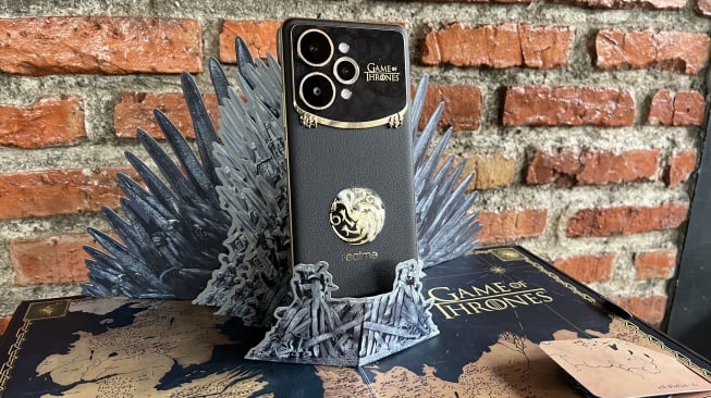 Review Realme 15 Pro Game of Thrones Limited Edition. [Suara.com/Dicky Prastya]