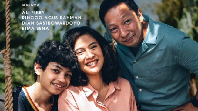 4 Fakta Menarik Film Esok Tanpa Ibu, Ketika Teknologi Digunakan untuk Menghapus Duka