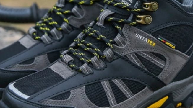 Sepatu SNTA 481. [Shopee/Xtep_sports]