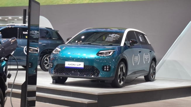 Jajaran Produk Elektrifikasi GAC AION di GJAW 2025. (Foto: SUARA.COM/ Manuel Jeghesta)