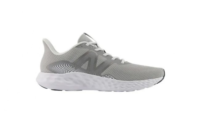 New Balance 411 v3 Men's Running Shoes (sportsstation.id)