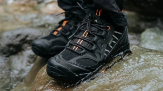 Sepatu Consina Skardu. [Shopee/Consina Official Store]