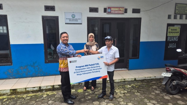 BRI Peduli Aspal Jalan Desa di Pemalang, Akses Ekonomi Warga Kini Makin Lancar