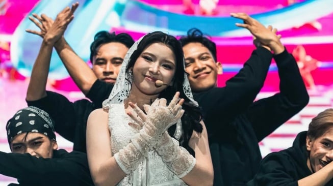 High School Fest 2025 Sukses Digelar, Hadirkan Nuansa Nostalgia di Pinggir Pantai