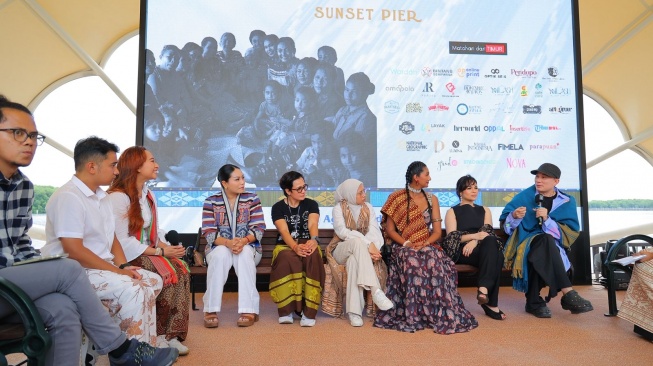 Dari Senja Jingga hingga Panggung Budaya: Inilah Alasan Sunset Pier Jadi Magnet Baru Wisata Jakarta