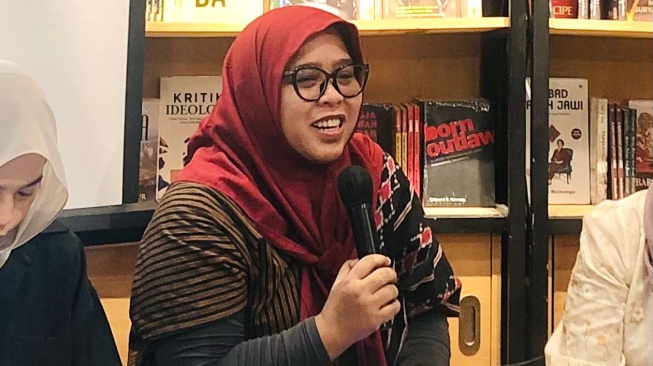 Kemajuan yang Membebani: Ketika Perempuan Jadi Korban Pertama Pembangunan