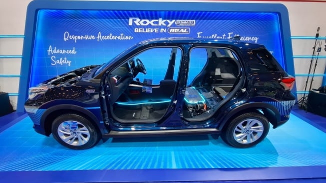 Mengenal Cara Kerja Teknologi Hybrid pada Daihatsu Rocky