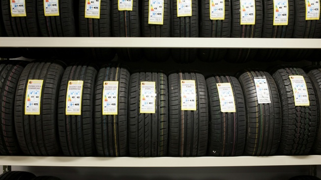 15 Merek Ban Mobil Terbaik 2025 Sesuai Kategori Dompet Karyawan hingga Pejabat