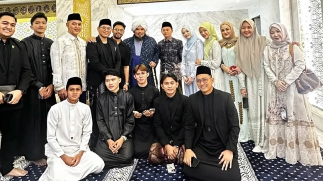 Hoaks atau Fakta? Ustaz Derry Sulaiman Tutupi Hubungan Gelap Inara Rusli dan Insanul Fahmi