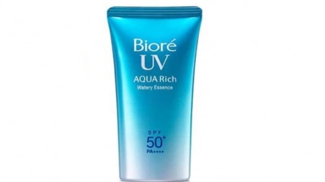 Biore UV Aqua Rich Watery Essence Sunscreen SPF 50 PA++++ (Dok/brand)