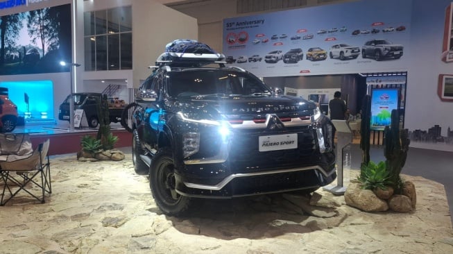 Modifikasi Pajero Sport dengan sejumlah tambahan aksesoris resmi dari Mitsubishi. (Foto; SUARA.com/Manuel Jeghesta)