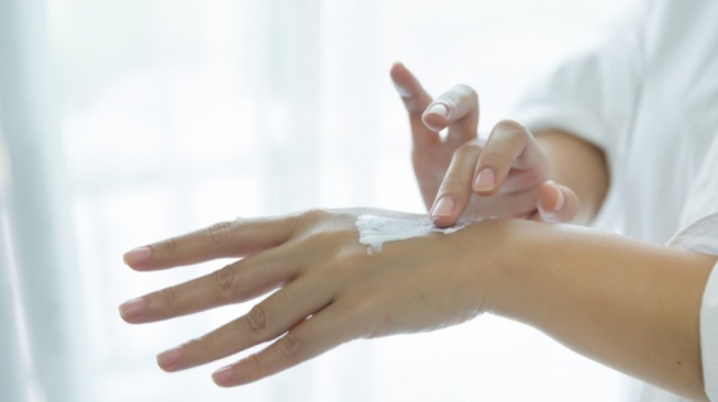 5 Body Lotion Saset yang Mencerahkan, Praktis Dibawa Kerja dan Traveling