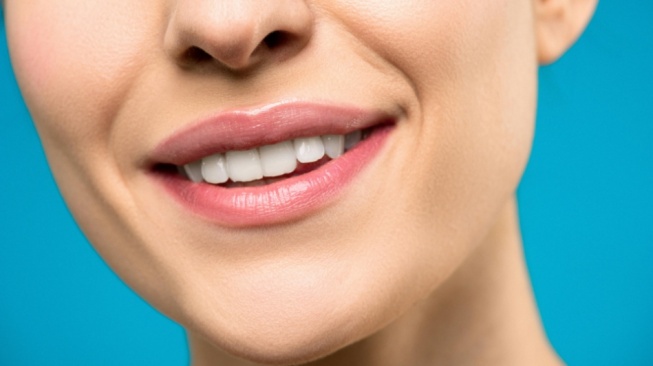 Stop Jilat Bibir! Ini 6 Rahasia Ampuh Atasi Bibir Kering Menurut Dokter