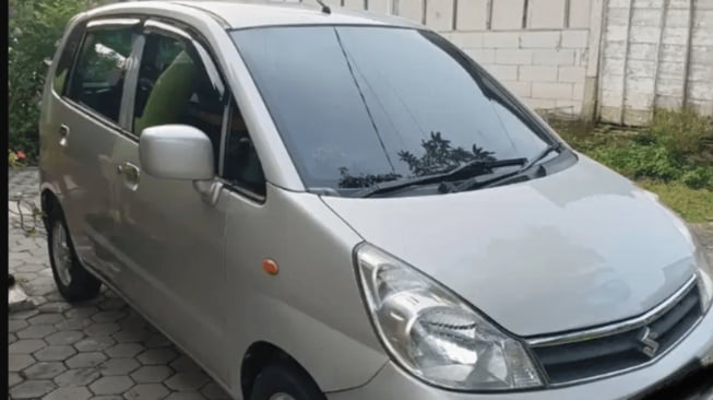 4 Mobil Bekas Badak untuk Solusi Bebas Kredit Keluarga Muda, Mulai Rp30 Jutaan (OLX)