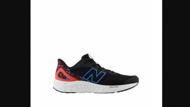 New Balance Fresh Foam Arishi v4 Boys Running Shoes - Black (sport station)
