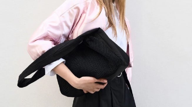 Tas Mesh & Nylon Multi-Way Terra - Noir (Charles & Keith)