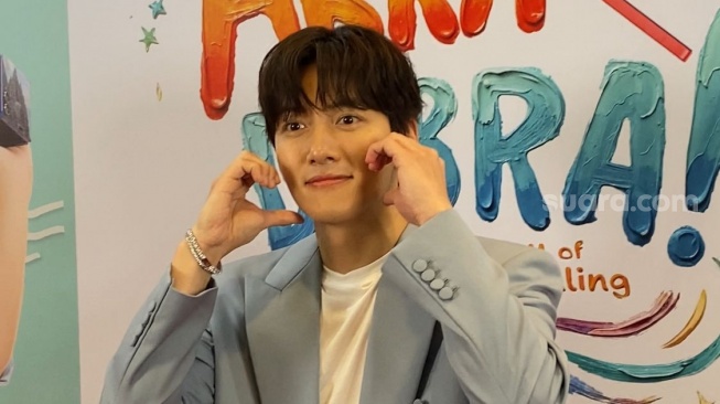 Blusukan ke Pelosok Indonesia, Ji Chang Wook Cari Makna Healing di Reality Show ABRACADABRA
