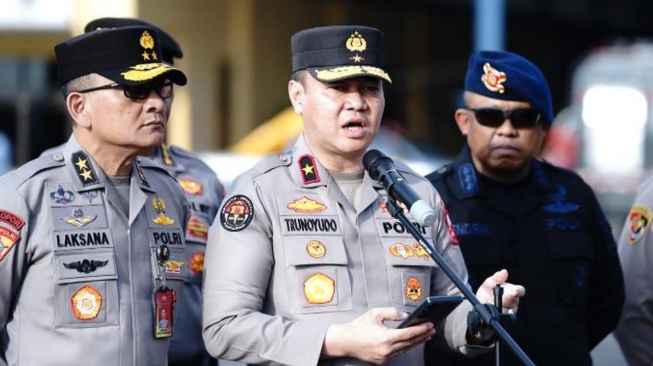 Polri Buka Posko Bantuan Bencana Demi Pastikan Donasi Tepat Sasaran, Ini Call Center dan Alamatnya