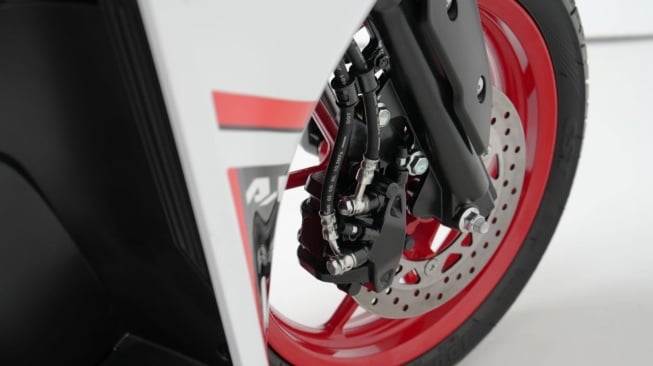 Viento AX180 Sekarang Tersedia dengan Pilihan CBS. (Foto: QJMOTOR)