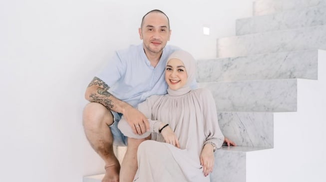 Gary Iskak dan Richa Novisha. [Instagram]