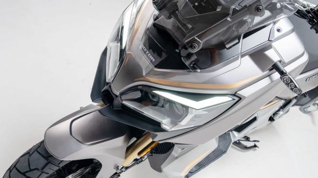 QJMOTOR Lengkapi Kehadiran Fort 250 Adventure dengan Varian CBS. (Foto: QJMOTOR)