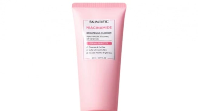 Skintific Niacinamide Brightening Cleanser (Shopee)