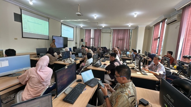 Satu Klik Mengubah Nasib: Paket Rp50 Ribu Telkomsel Buka Ruang Belajar Tanpa Batas