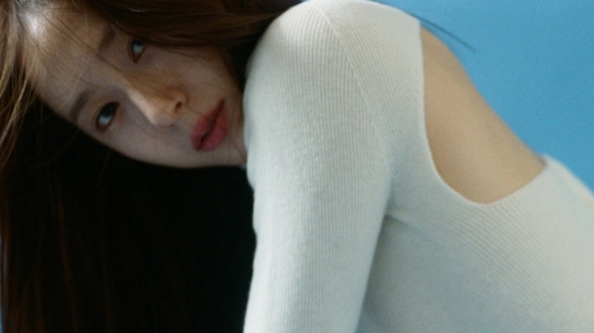 Krystal Temukan Kebahagiaan dalam Kesendirian di Lagu Debut Solo, Solitary