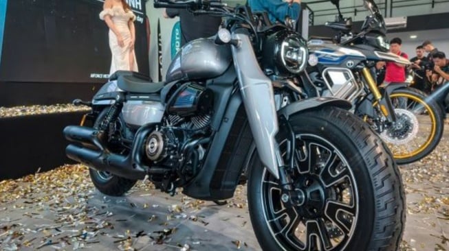 Bukan Moge Harley-Davidson, Tapi Cruiser V-Twin 400cc Ini Harga Mirip Skutik Honda (2banh.vn)