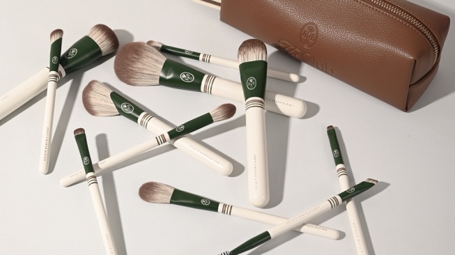 Kuas Andalan MUA: Sporty, Presisi, dan Bikin Riasan Makin Flawless