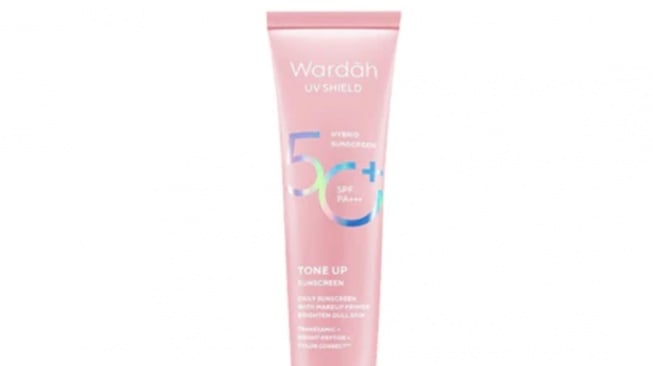 Wardah UV Shield Tinted Tone Up Sunscreen SPF 50 PA (Dok. Shopee)