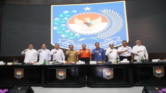 Mendagri Minta Pemda Perkuat Sinergi Hadapi Potensi Bencana dan Momentum Nataru 2025