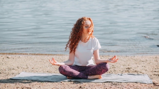 Studi: Yoga Dinilai Paling Efektif Perbaiki Kualitas Tidur