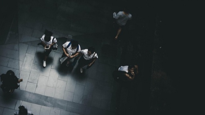 Memutus Rantai Perundungan di Sekolah Melalui Literasi Hukum Sejak Dini