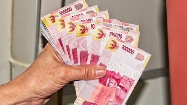 Daftar Bansos Cair Desember 2025 (freepik)