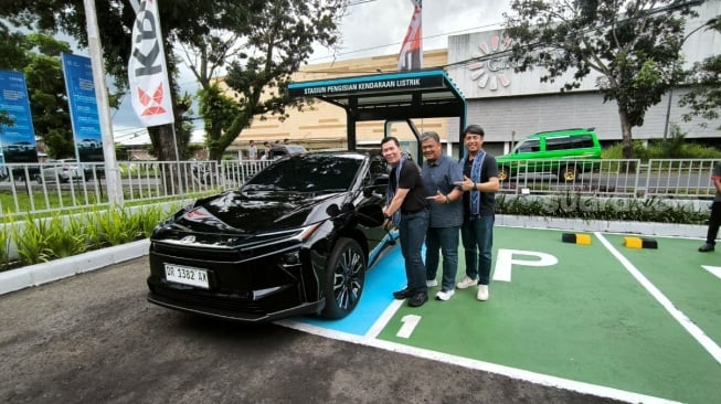 Toyota Produksi Lokal Baterai Mobil Listrik bZ4X, Bukti Komitmen untuk Indonesia