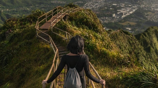 9 Manfaat Jalan-Jalan di Alam Terbuka untuk Kesehatan Mental dan Kualitas Tidur