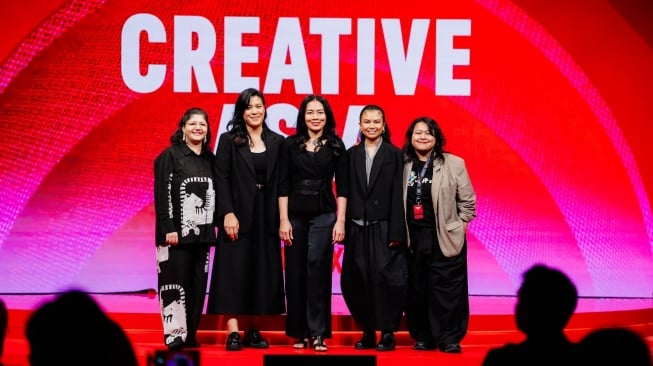 Dee Lestari bersama Kamila Andini hingga Sabrina Rochelle (dok. Jogja-Netpac Asian Film Festival)