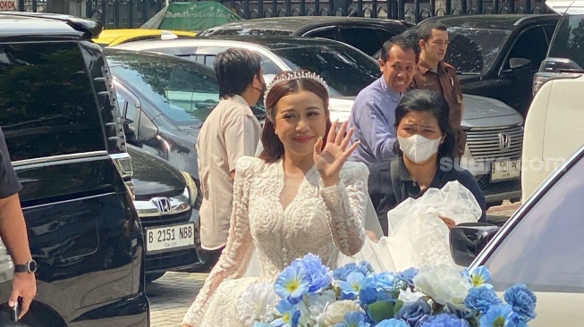 Brisia Jodie dan Jonathan Alden Tampil Memukau Jelang Pemberkatan di Gereja Katedral Jakarta