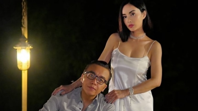 Ari Lasso Galau, Diduga Putus dari Dearly Joshua