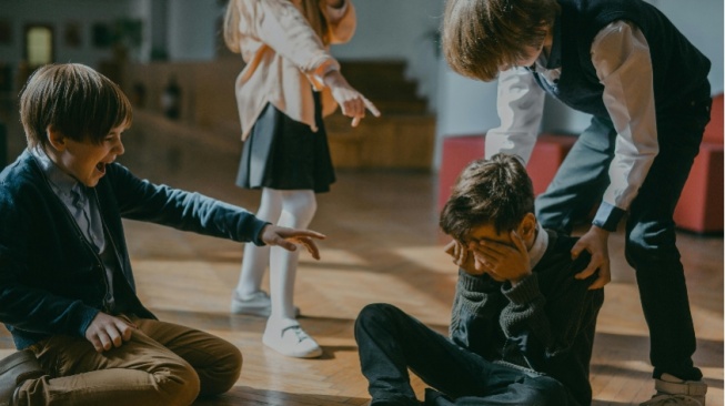 Bullying: Beda Sikap Masyarakat Antara Korban dan Pelaku Perundungan