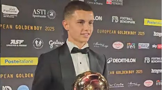 Manchester United Saling Sikut dengan Real Madrid Demi Rekrut Remaja Yunani18Tahun