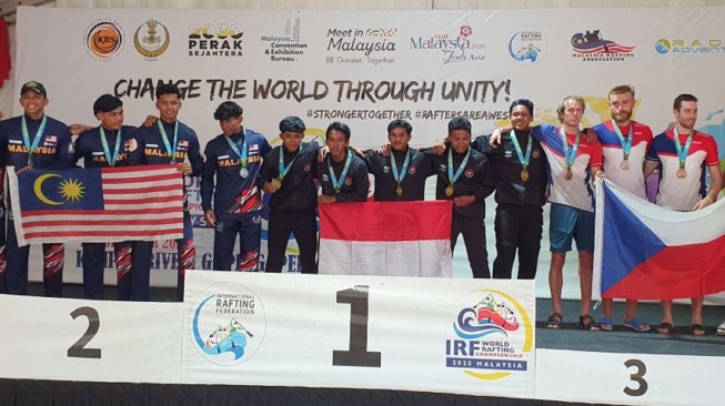 Indonesia Sukses Raih Emas di Kejuaraan Dunia Arung Jeram 2025