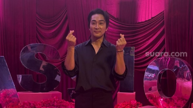 Song Seung Heon Sapa Penggemar di Plaza Indonesia, Dipuji Ganteng Meski Tak Muda Lagi
