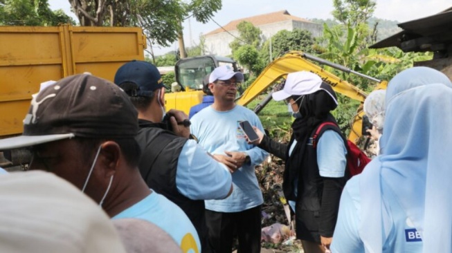 Antisipasi Banjir Saat Cuaca Ekstrem, Ratu Zakiyah Itruksikan Bersih-bersih Sampah Sungai