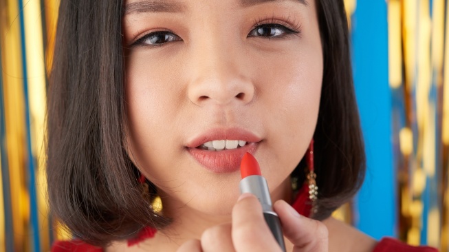 5 Lipstik dengan Vitamin E untuk Bibir Lembap dan Terlindungi dari Radikal Bebas