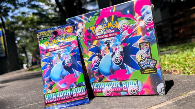 Mega Charizard X ex Hadir Melalui Seri Terbaru Pokemon Game Kartu Koleksi "Kobaran Biru"