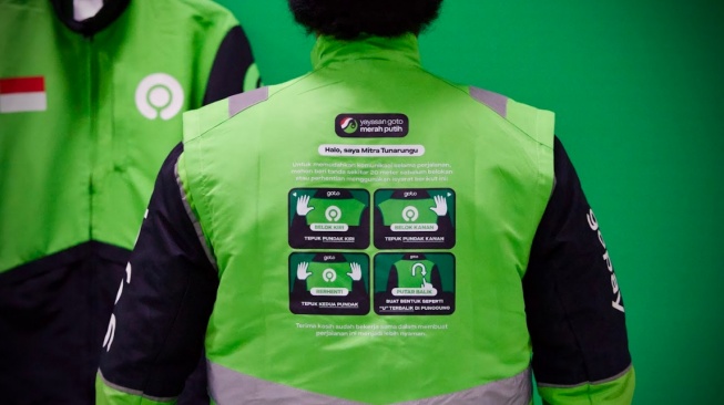 Rompi khusus untuk mitra di Hari Disabilitas Internasional. (dok. GoTo)