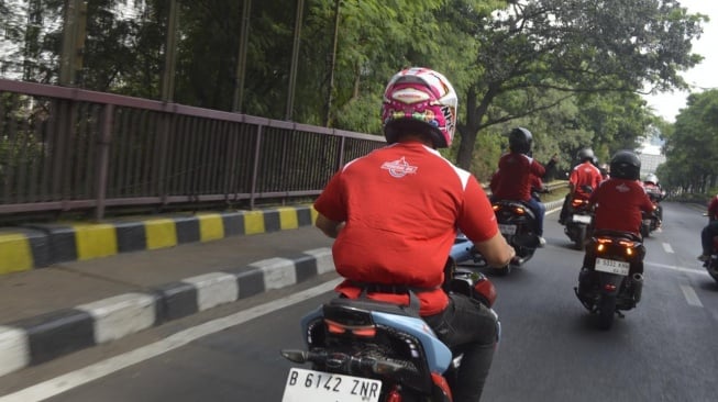 EMLI Gabungkan Keseruan Riding dan Edukasi Seputar Perawatan Motor. (Foto: EMLI)
