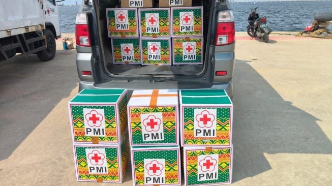 PMI Kirim 1 Ton Abon untuk Pengungsi Banjir Sumatera dan Aceh